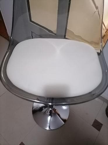 ormar za nakit lidl: Barska stolica sa naslonom – moderan transparentni dizajn - Sedište — 3