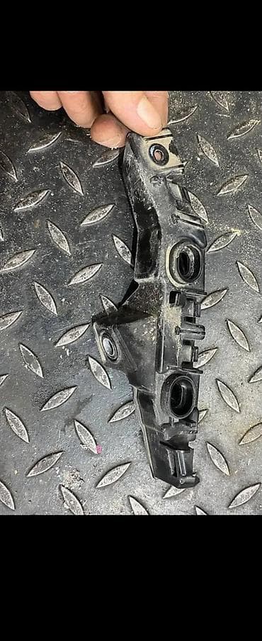 spaneri za vezivanje auta: VW TIFUAN 16-21 NOSAC BRANIKA 5NA807049A | Audi vagen delovi ZEMUN — 1