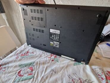 torbe za laptop carpisa: Acer laptop u srebrnoj boji, pogodan za svakodnevnu upotrebu. Tanak — 4