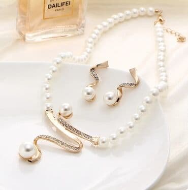 posrebren nakit: Nakit 1500 — 2