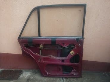 presvlake za prednja sedista: Vrata zadnja leva Lada 2105,2107 Riva u bordo boji. Vrata su ocuvana — 5