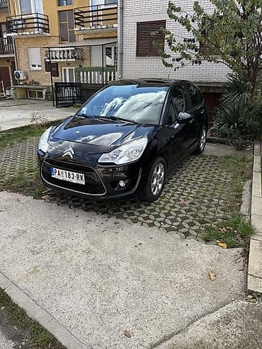 pancevo polovni automobili: Citroën C3, crna boja, hečbek 5 vrata. Ključne karakteristike: - — 1