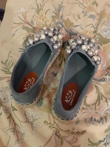 Espadrile: Espadrile, 37