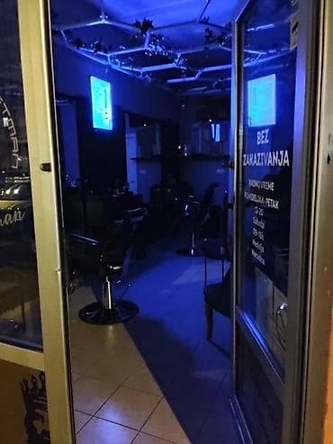 stanovi za izdavanje petrovac na mlavi: Izdajem namešten frizerski salon na Novoj Detelinari, uz Vaš pribor — 10