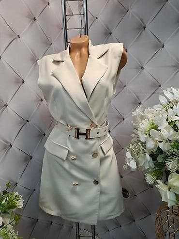 baletanke za devojcice metro: Elegantna ženska haljina-sako bez rukava - Kroj: dvoredni “blazer” — 2