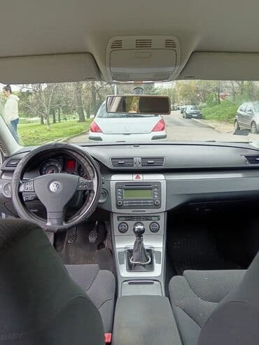 lancia ypsilon 2005: Volkswagen Passat: 2 l | 2005 year Limousine — 12