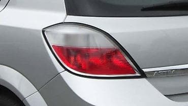 springfield niš: STOP SVETLA HEČBEK ZA OPEL ASTRA H OD 2004. DO 2014. GOD. | Polovni — 2