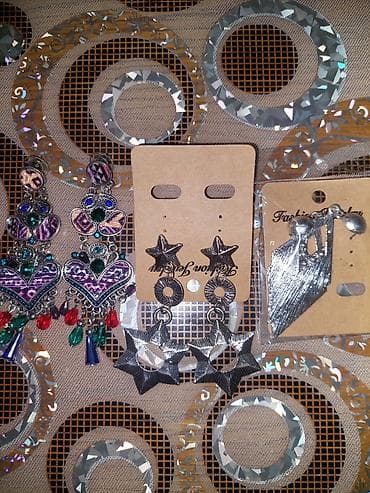 van cleef nakit srbija: Setovi i kolekcija bižuterije – minđuše srebrne boje Opis: - Više — 3