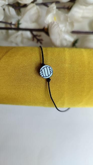 Minimalistička narukvica sa keramičkim medaljonom - Tanka crna šnira