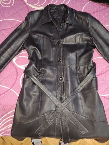 College jackets: Ženska kožna jakna/kaput do kolena, crne boje. - Materijal: prirodna — 1