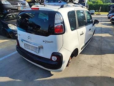 zvezdano nebo u autu cena: CITROEN C3 PICASSO 2011. GOD. - KOMPLETAN AUTO U DELOVIMA | Citroen — 3