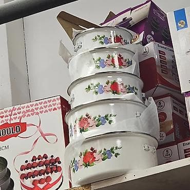 02. Emajlirane serpe

1,5 do 5l

Cena 4100din.mj