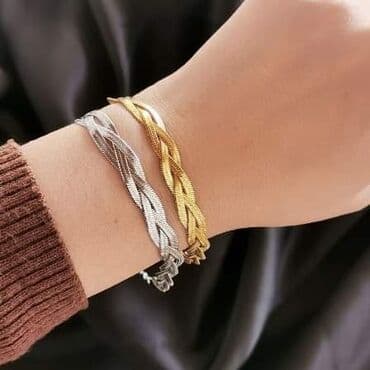 Narukvica
Cena: 1400din na lalafo.rs Narukvica
Cena: 1400din