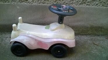 dečiji motor na akumulator: Decija guralica 55 cm, ispravna, volan nije original i ljulja se — 1
