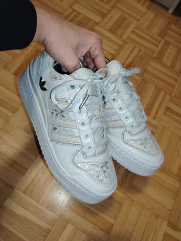 Ostala ženska obuća: Adidas, 38, bоја - Bela — 5