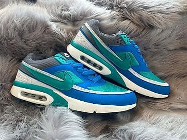 nike air d: Nike Air Max
 41-46
1 par 3200 din
2 para 5200 din. ss — 3