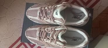 Lične stvari: New Balance nove patike, samo probane,broj40.5.Kupljene u N — 2