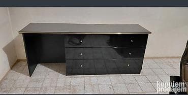 polovne ugaone garniture beograd: Set crnog visokog sjaja sa zlatnim detaljima – toaletni sto/komoda — 2