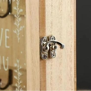 orhideja cena: Dekorativna kutija za odlaganje ključeva Cena: 1900 Unesite red i — 6