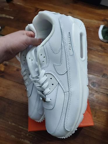 ara patike: 41-46
4500 — 8