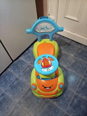 Dečiji guralica-auto “Smile” sa volanom - Šaren, atraktivan dizajn