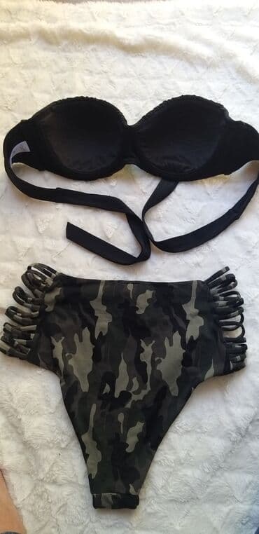 jednodelni push up kupaci: Dvodelni kupaci 40
Censored,dinji deo dublji,nov — 2
