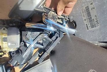 Car Electrical Components: UNUTRANJA KVAKA ZA ALFA ROMEO 166 | alfa 166 unutrasnje kvake za — 1