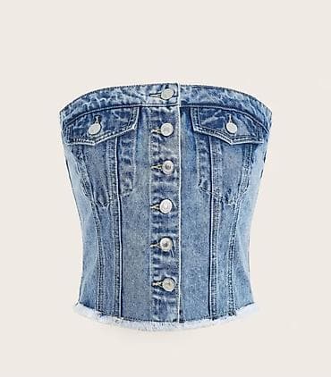 cameleon bluze: Moderan ženski top od teksasa u svetloplavoj, denim nijansi. Model je — 1