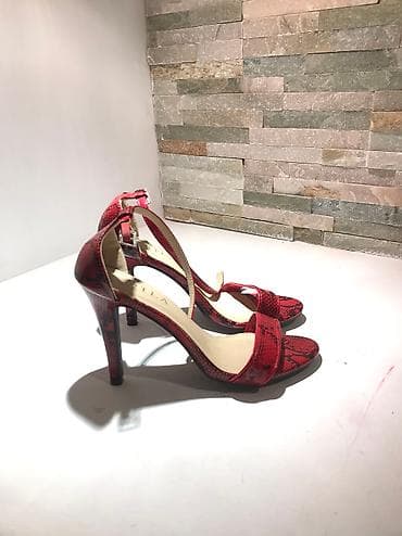 Sweatpants: Sandals, 37 — 6