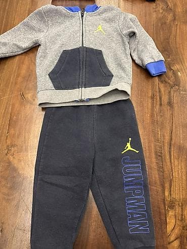 jordan duksevi: Dečiji trenerke setovi (3 kompleta) 1) Nike set – jakna sa — 2