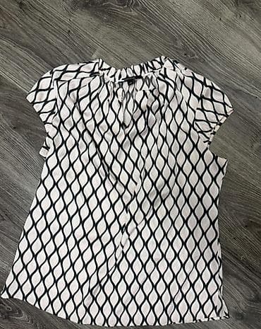 bluzica m: Prelepa Comma bluza, veličine 40 — 1
