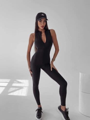 kombinezon svečani: Kombinezon: 2000RSD 
LIKRA — 3