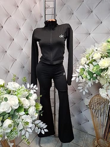 torbica mona: 💫trenerka mokra likra blago futrovane 3000 din 💫 — 3