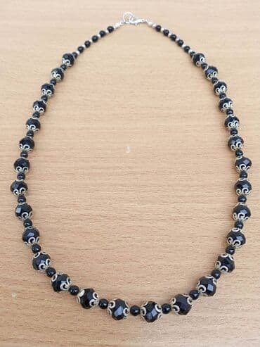 zlatne minđuše cena: Ogrlica 2 Ogrlica STAKLO metal, Dužina-obim oko 58 cm, perle 1 cm — 1