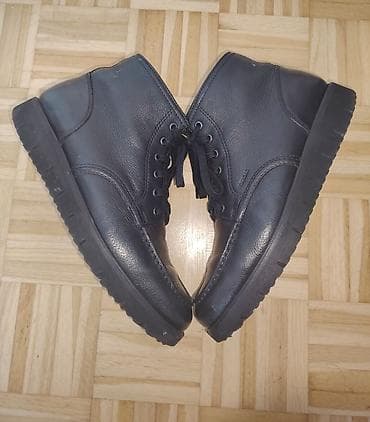 crne baletanke: Kožne muške čizme – crne UG 28,5cm JEDNOM NOŠENE! - Materijal — 2