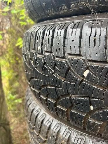 polovne zimske gume 16: PIRELLI 195/65 R15 ZIMSKA | Pireli 195/65R15, stariji dot, dobra — 1