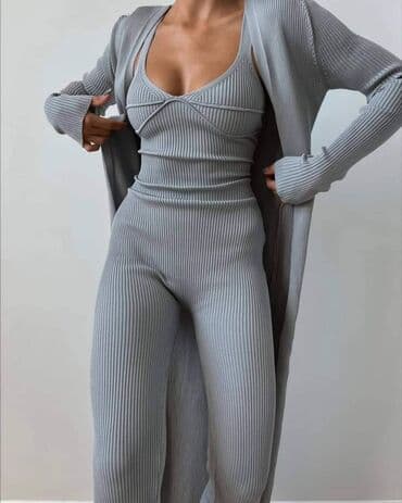 zeleno odelo: 🤎𝐿𝑈𝑋𝑈𝑅𝑌 𝑇𝑊𝑂 𝑃𝐴𝑅𝑇 𝑆𝐸𝑇🤎 𝑉𝑒𝑙𝑖𝑐𝑖𝑛𝑒:𝑈𝑁𝐼(𝑆 𝑀 𝐿 ) 𝐵𝑜𝑗𝑒:Kamel Siva i Zelena — 2