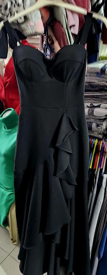 parfemi kragujevac: Haljina ima bretele. Nova je, ostala još u br 36.Elegantna crna — 2