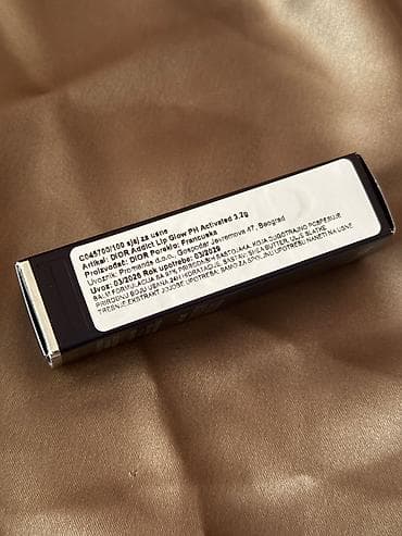 max factor puder 3 u 1 lilly: Dior Addict lip glow 000 universal clear, visoko kvalitetan sjaj za — 4