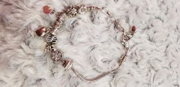 Charm bracelet