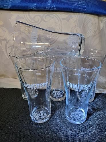 set posuda set posuda: Case nove Somersby Case sve na njima odsjaj od svetla. Komada 6 u — 4
