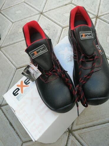 nike air max command white black: Safety work shoes, size - 44 — 2