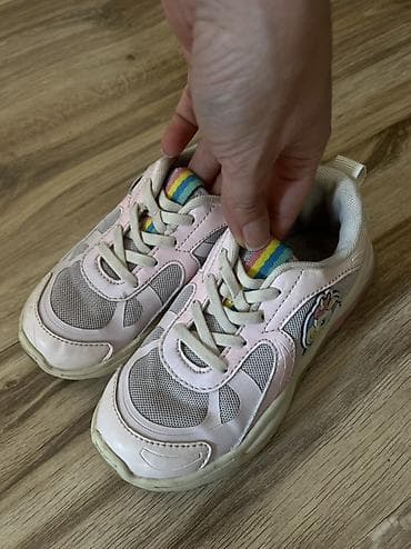 slusalice za bebe protiv buke: Dečije patike Zara sa jednorogom - Veličina: 27 - Boja — 2