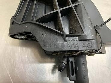 motalice za duvan: PEDALA KVAČILA ZA VOLKSWAGEN POLO - 6R0721117 | Pedala kvacila Polo — 3