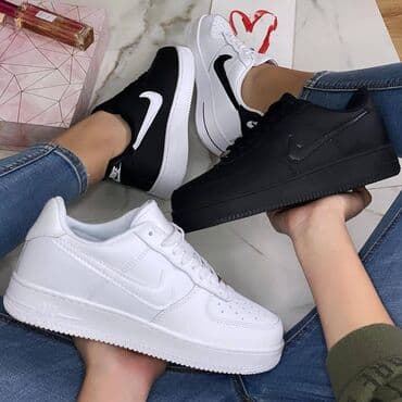 nike air force sa crnim znakom: Nike air force patike

Novo
Brojevi 36 do 46

fb Moja Kupovina 1 — 1