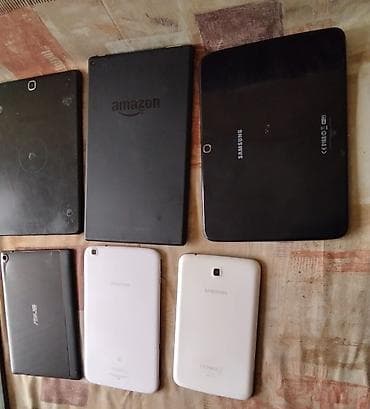 iphone 11 polovni cena: Lot tablet uređaja – više brendova i veličina ekrana. Na fotografijama — 8