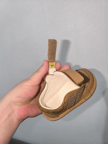bearpaw cizme: Dečje cipelice Zuma barefoot – broj 19
kao nove, jako očuvane — 2