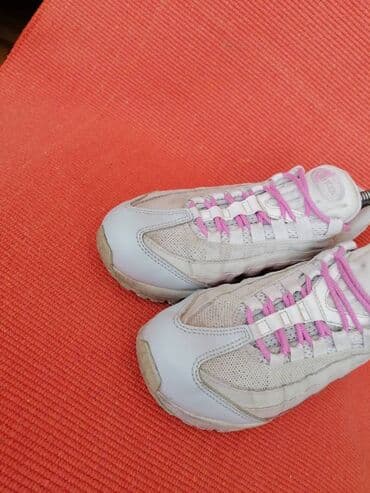 patike sa vazdušnim đonom: Nike, 38.5 — 7