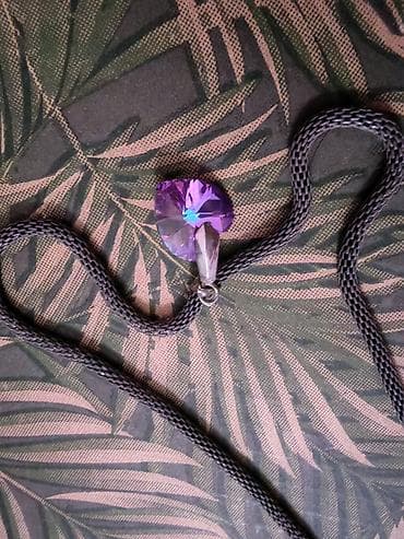 afro kikice beograd: Ogrlica sa privjeskom u obliku srca - Lančić: tamnosiva/ antracit — 2