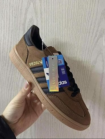 patike 46: Adidas Spezial patike – klasičan model sa retro izgledom i modernim — 1